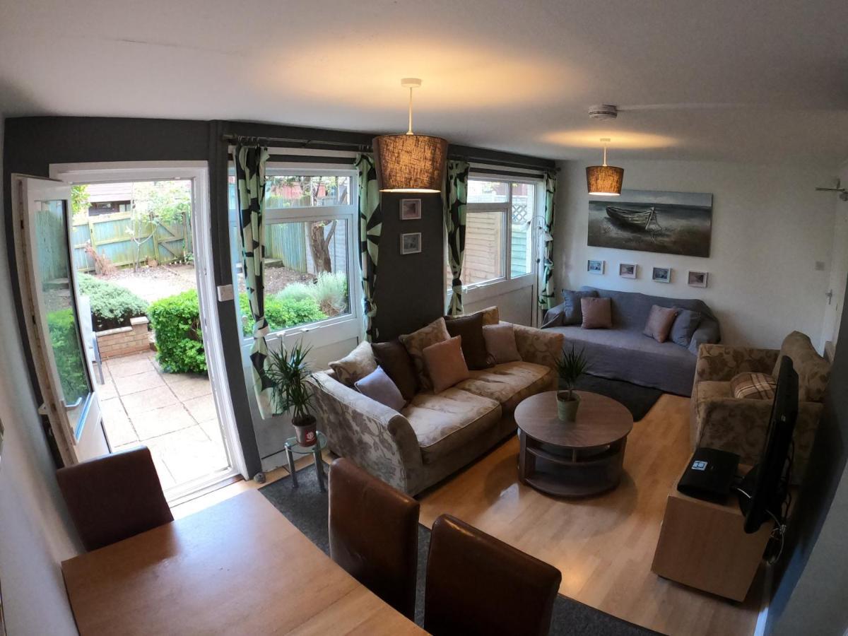 Hampton House Hotell Northampton Eksteriør bilde
